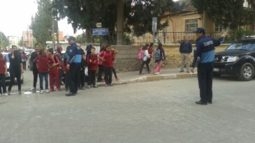 Reyhanlı Zabıtasından Öğrencilere Trafik Hizmeti